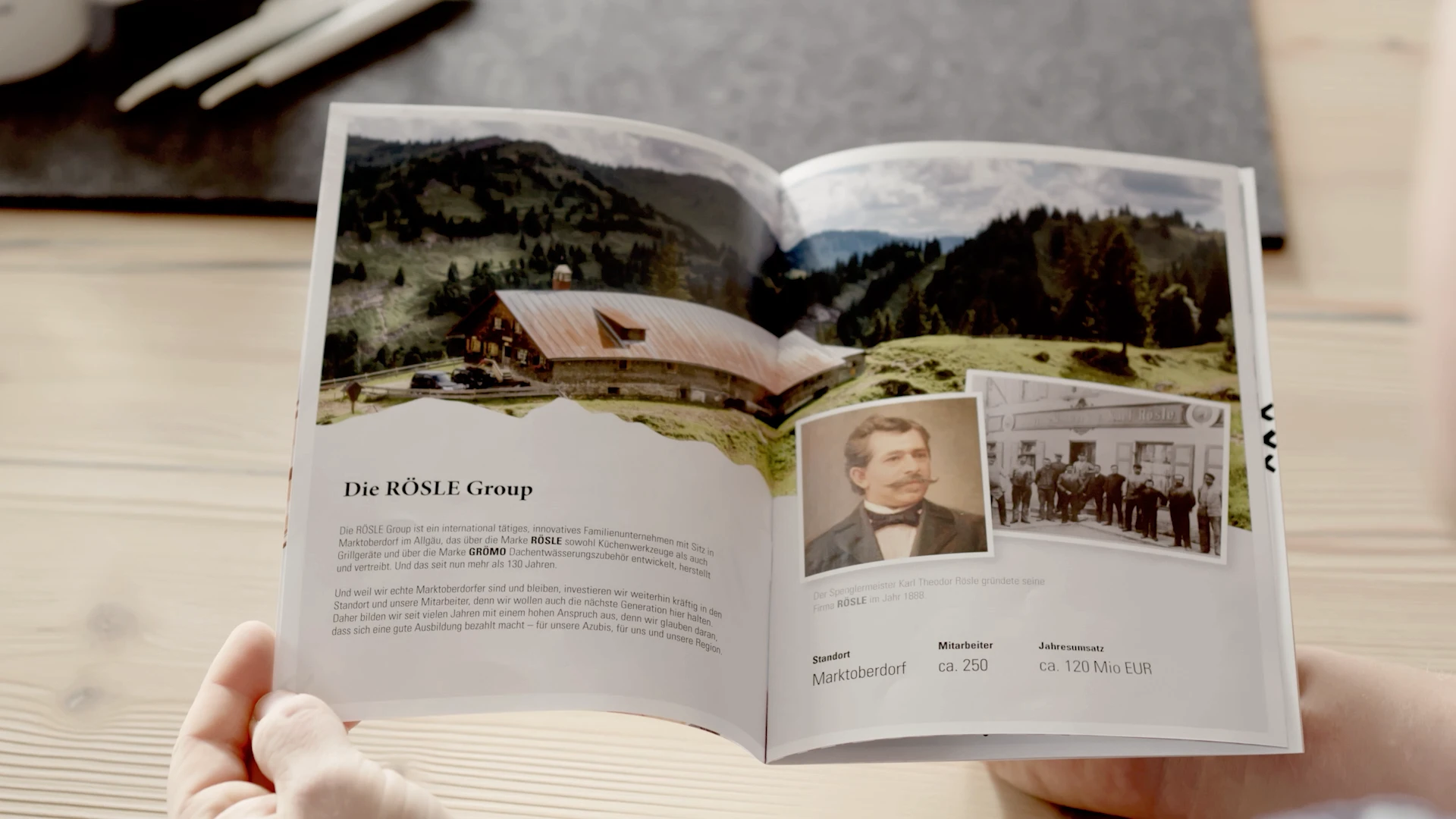 Eine Broschüre über die RÖSLE Group mit historischen Fotos und Firmeninformationen, erstellt von Bürobewegt.